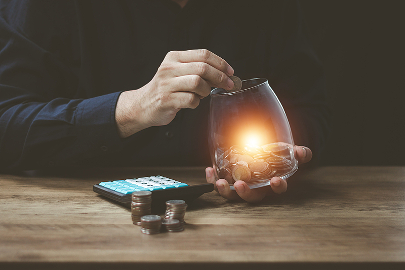 中国重汽：第三季度归母净利润同比增长近一倍 有望充分受益行业增长