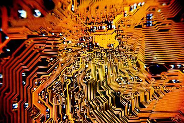 美国：半导体器件与集成电路等商品免征“对等关税”